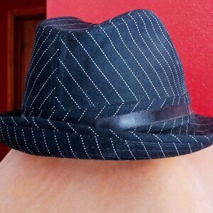Cool David & Young Black Pinstripe Manhattan Classic Retro Gangster Fedora Hat